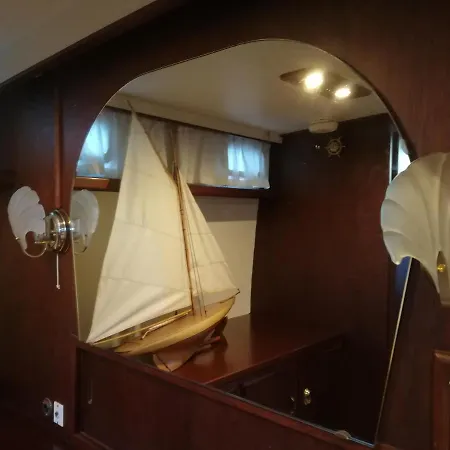 Maz Glaz Bateau-hôtel