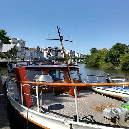 Bateau-hôtel Maz Glaz *